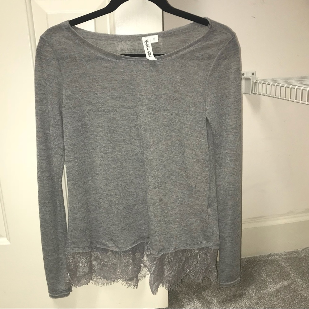 gray lace trim long sleeve top